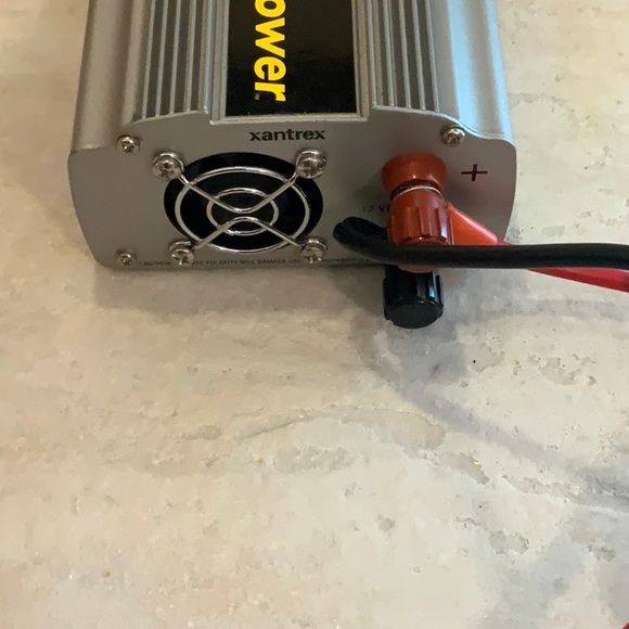 XPower Inverter 400 Plus Xantrex - Picture 5 of 9